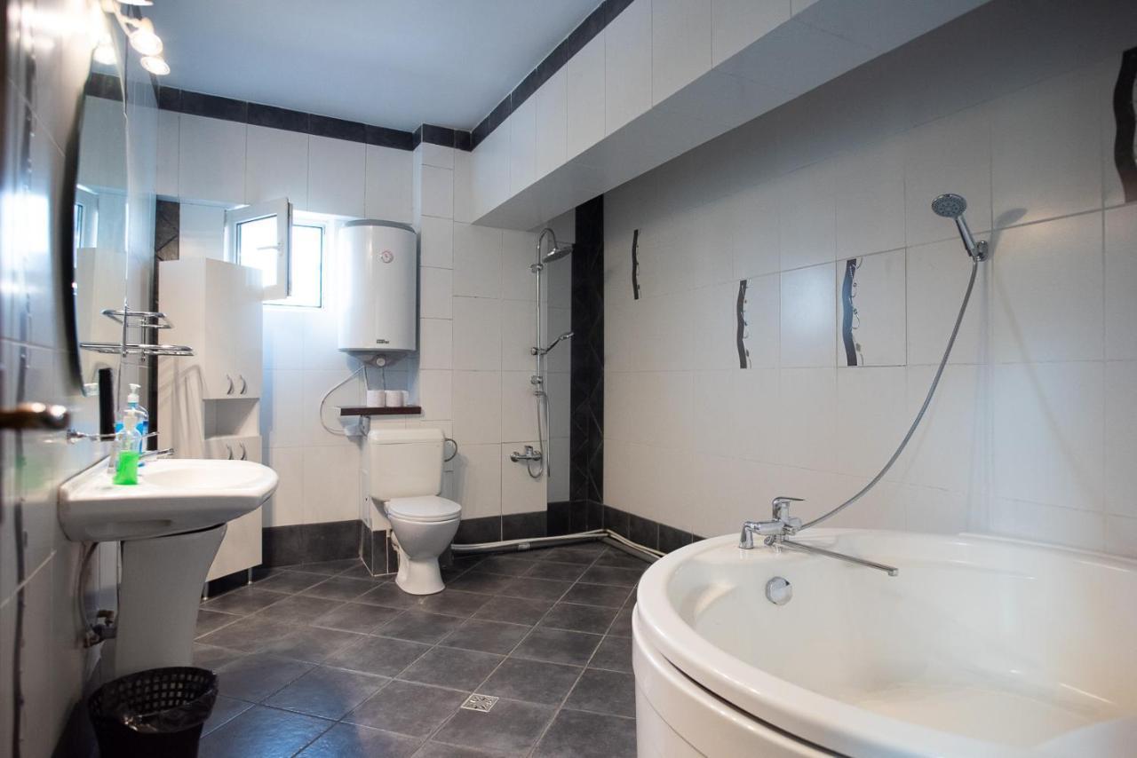 5 Bedrooms Luxury Apartment Villa Bükreş Dış mekan fotoğraf